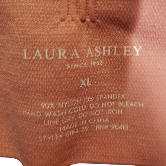 LAURA Ashley‎ NWT 3pk lace back long line removable pads bras XL - Picture 8 of 8